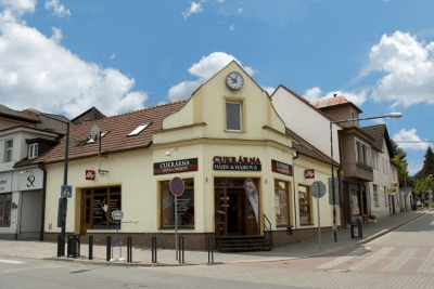 Pobočka černošice exterier